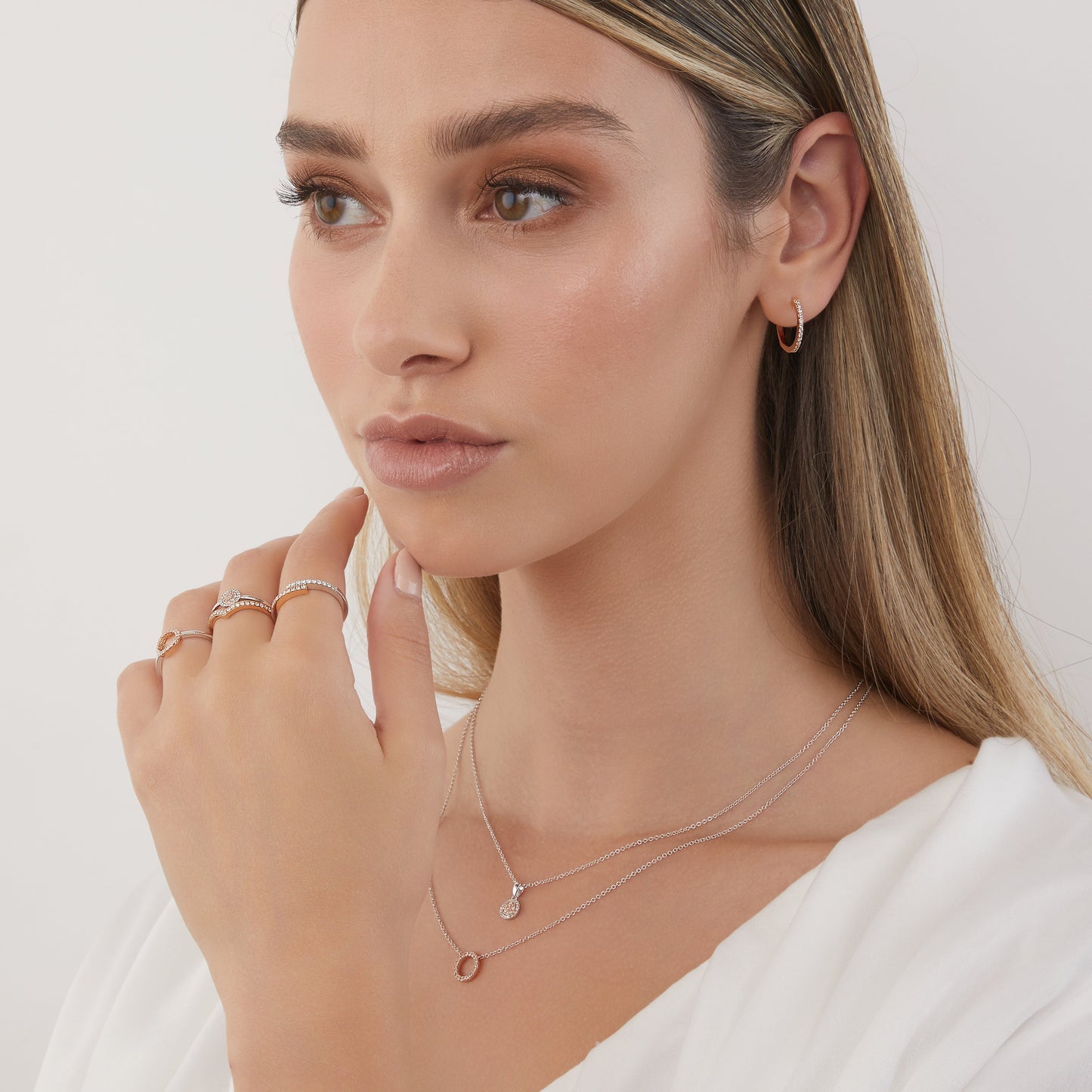 Eminence Pinks Diamond Claw Set Hoops